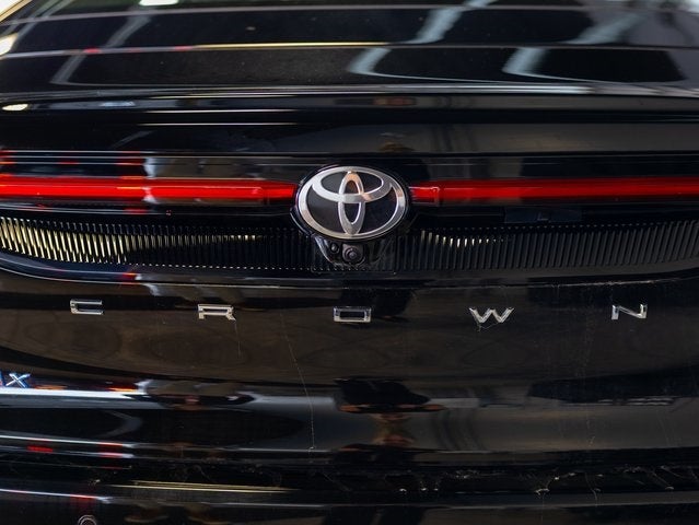 2025 Toyota Crown Platinum