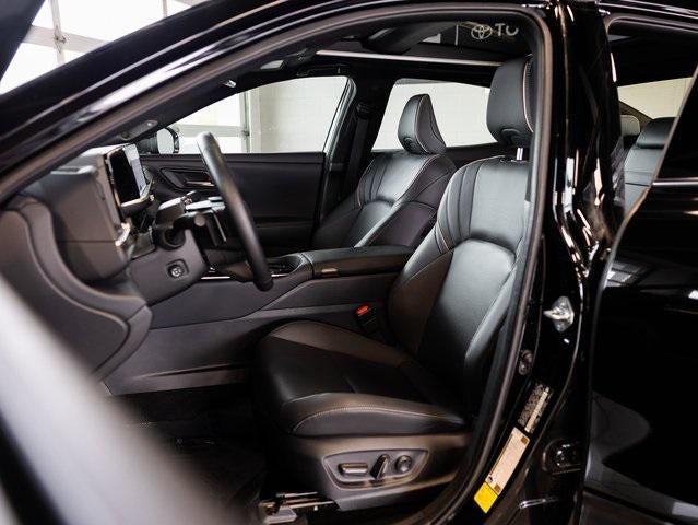 2025 Toyota Crown Platinum