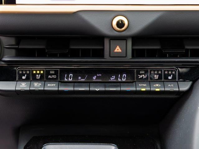 2025 Toyota Crown Platinum