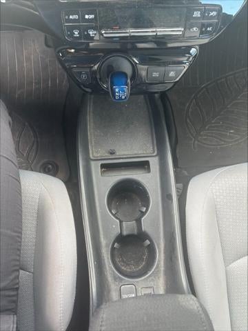 2021 Toyota Prius LE