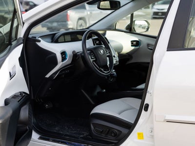 2022 Toyota Prius XLE