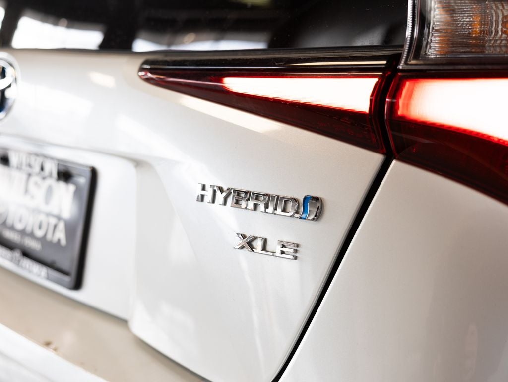 2022 Toyota Prius XLE