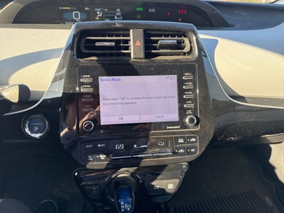 2021 Toyota Prius XLE AWD-e