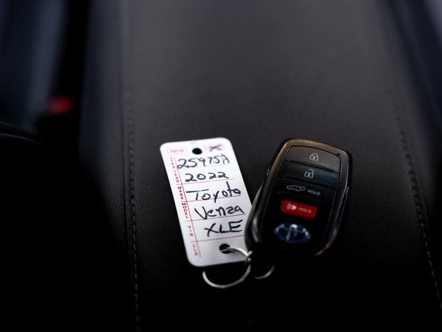 2022 Toyota Venza XLE