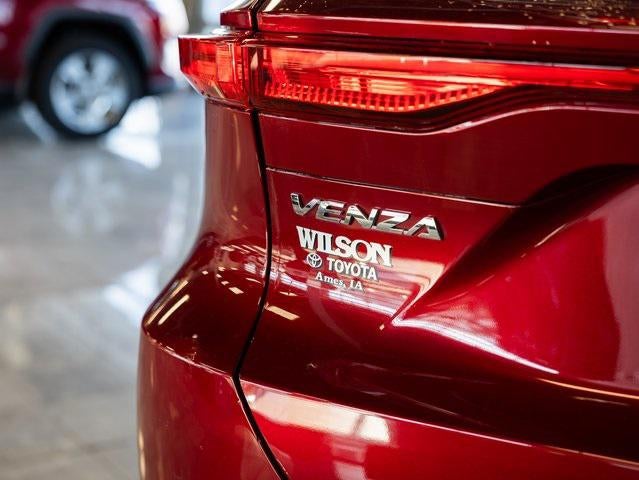 2022 Toyota Venza XLE