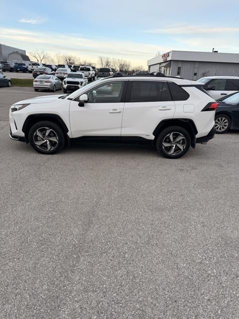 2025 Toyota RAV4 Plug-In Hybrid SE
