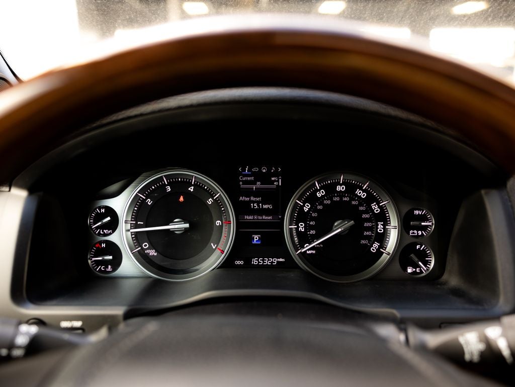 2016 Toyota Land Cruiser Base