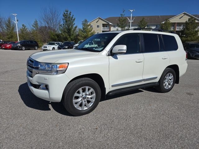 2016 Toyota Land Cruiser Base