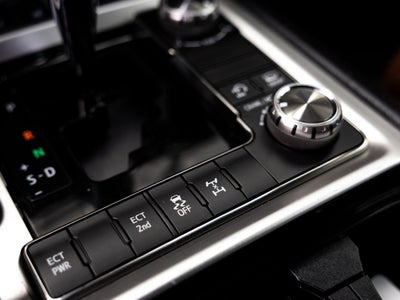 2016 Toyota Land Cruiser Base