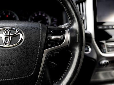 2016 Toyota Land Cruiser Base