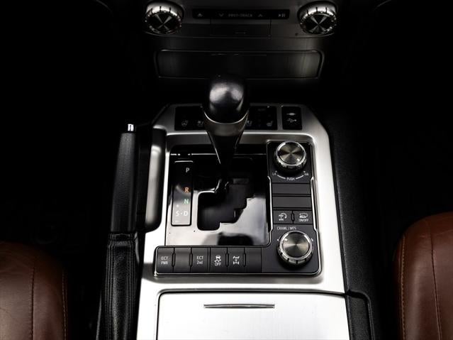 2016 Toyota Land Cruiser Base