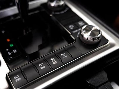 2016 Toyota Land Cruiser Base