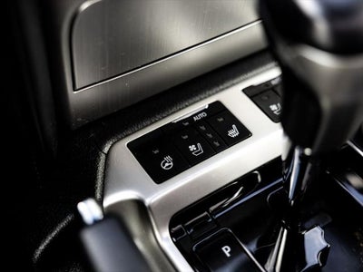 2016 Toyota Land Cruiser Base