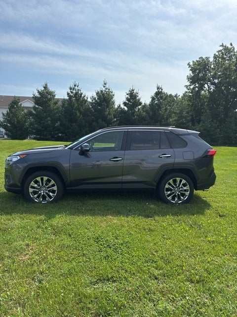 2020 Toyota RAV4 Limited