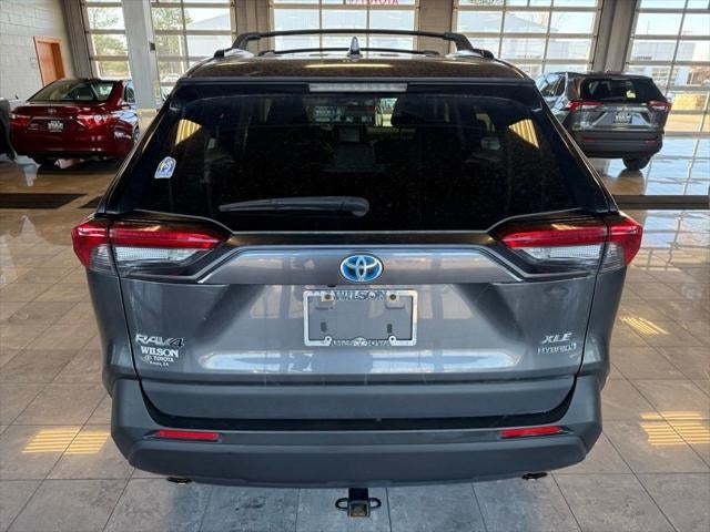 2021 Toyota RAV4 Hybrid XLE