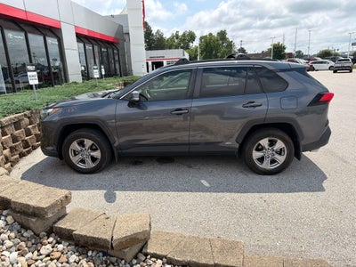 2022 Toyota RAV4 Hybrid XLE