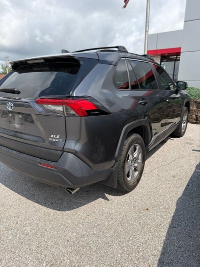 2022 Toyota RAV4 Hybrid XLE