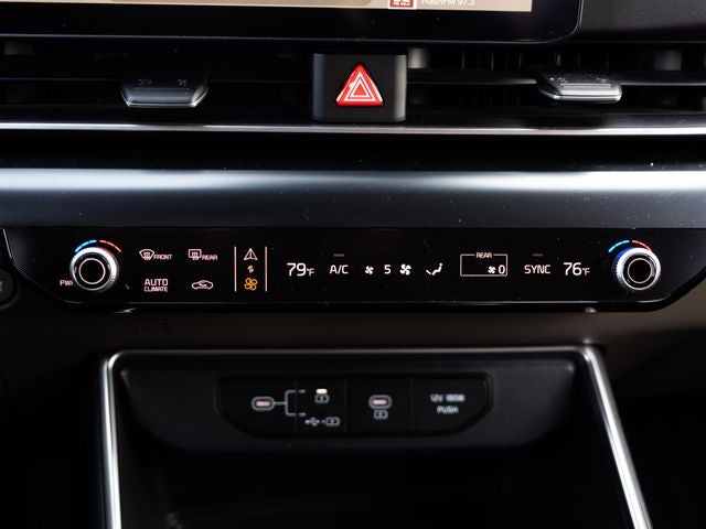 2025 Kia Carnival LXS