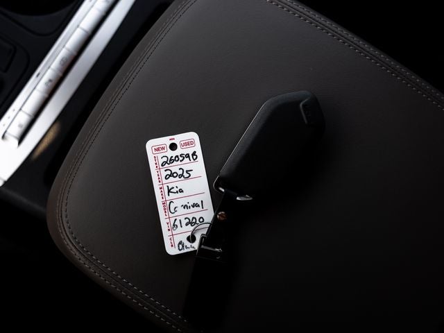 2025 Kia Carnival LXS