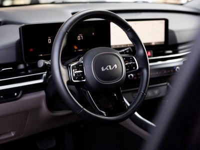 2025 Kia Carnival LXS