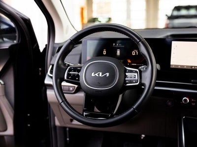 2025 Kia Carnival LXS
