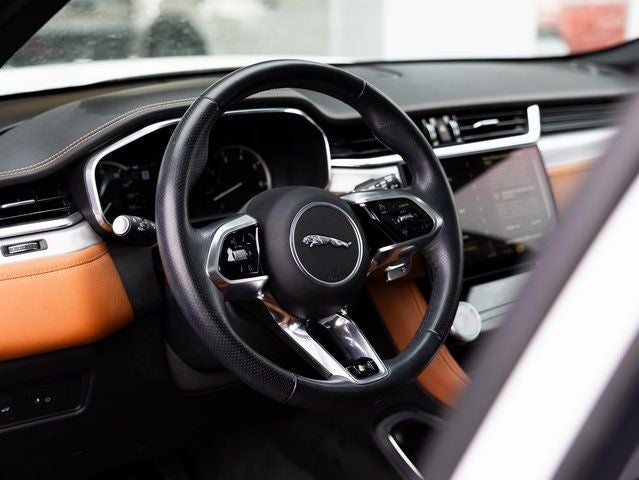 2023 Jaguar F-PACE P400 R-Dynamic S