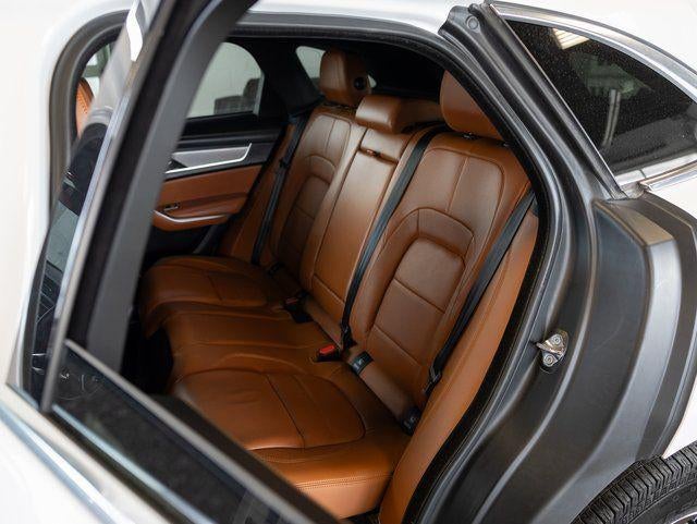 2023 Jaguar F-PACE P400 R-Dynamic S