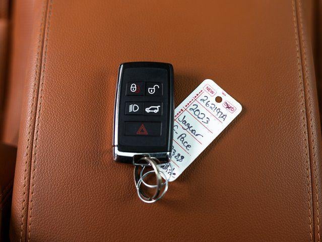 2023 Jaguar F-PACE P400 R-Dynamic S