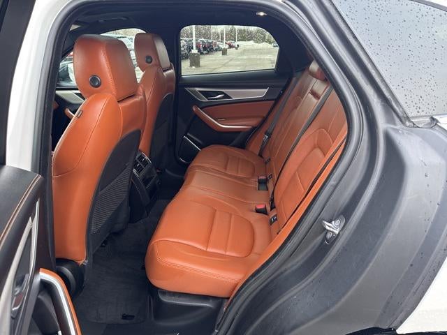 2023 Jaguar F-PACE P400 R-Dynamic S