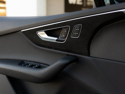 2022 Audi Q7 55 Premium Plus quattro