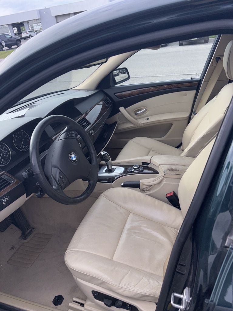 2010 BMW 5 Series 528i xDrive