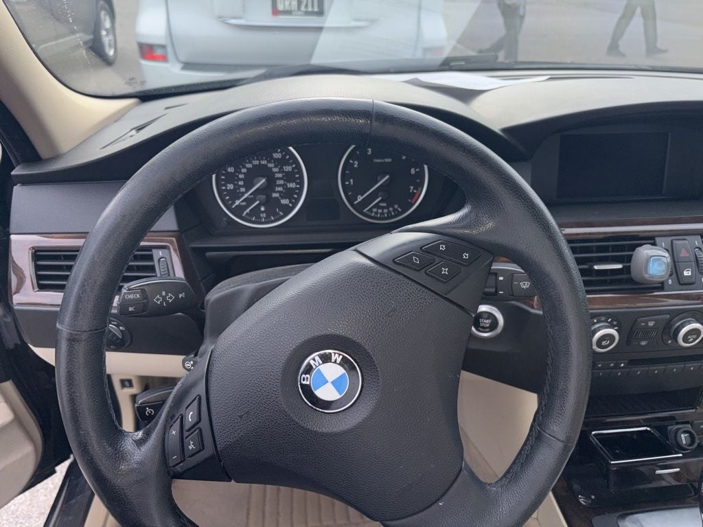 2010 BMW 5 Series 528i xDrive