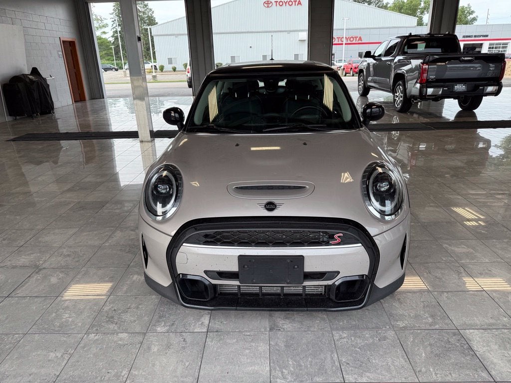 2023 MINI Cooper S Base