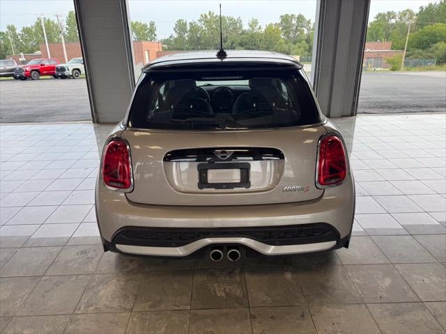 2023 MINI Cooper S Base