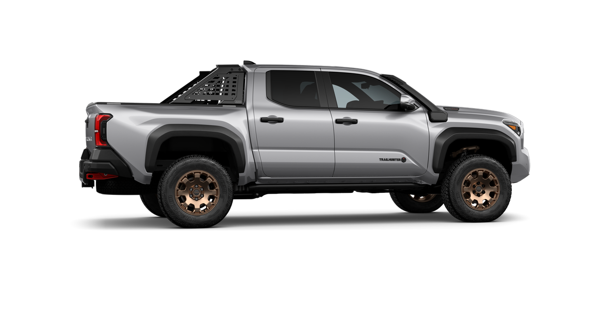 2025 Toyota Tacoma i-FORCE MAX Tacoma Trailhunter