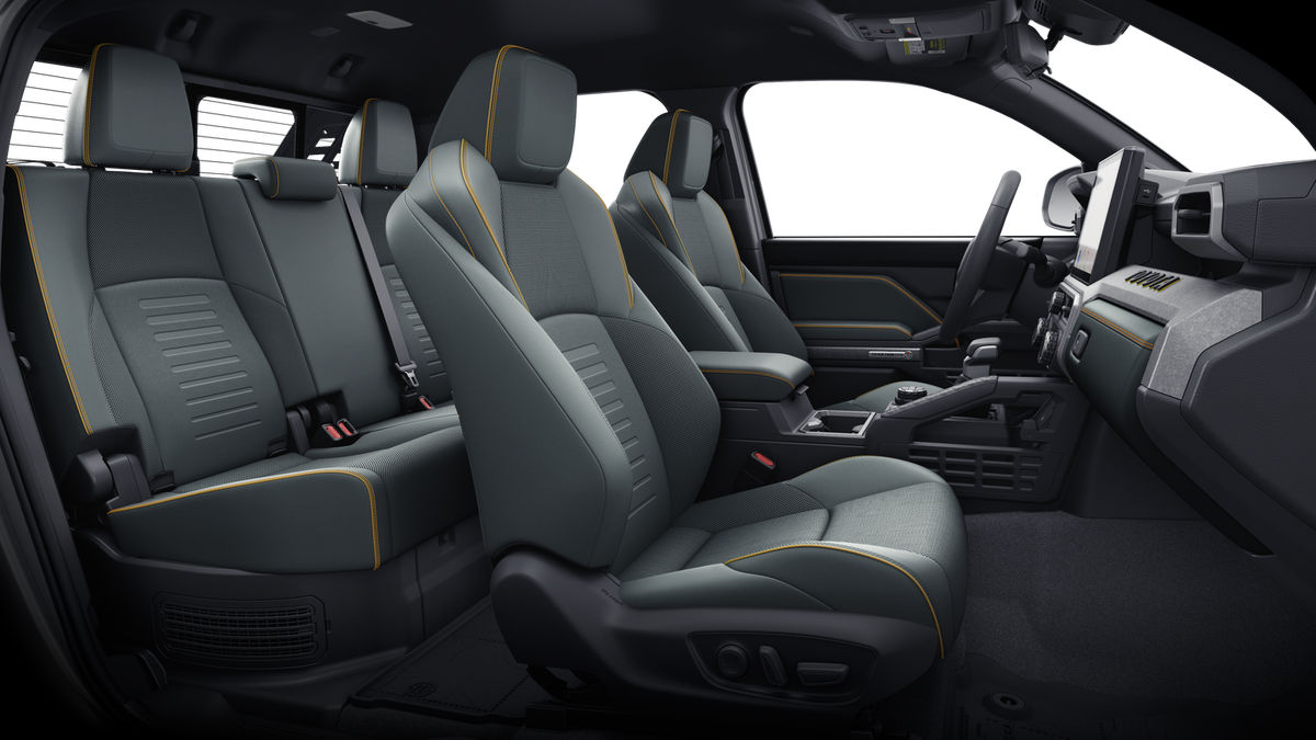 2025 Toyota Tacoma i-FORCE MAX Tacoma Trailhunter