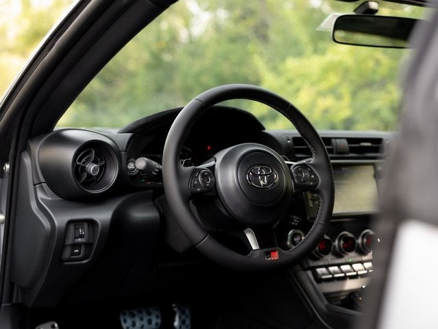 2025 Toyota GR86 Premium AT